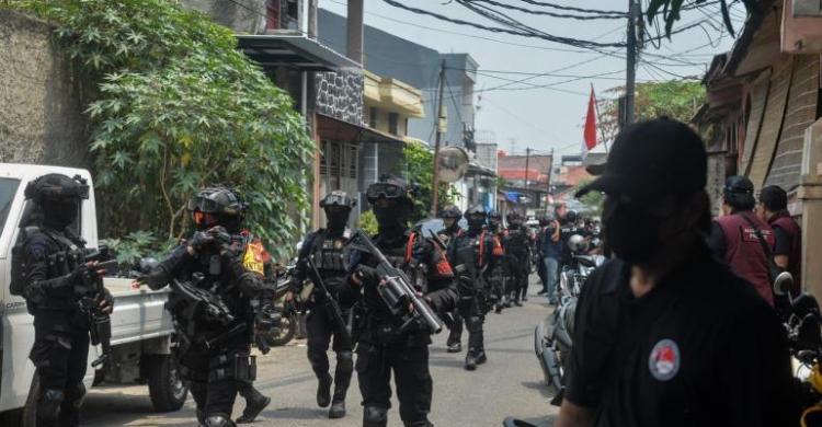 grebek-kampung-ambon--boncos-kapolri-tancap-gas-berantas-narkoba_329519